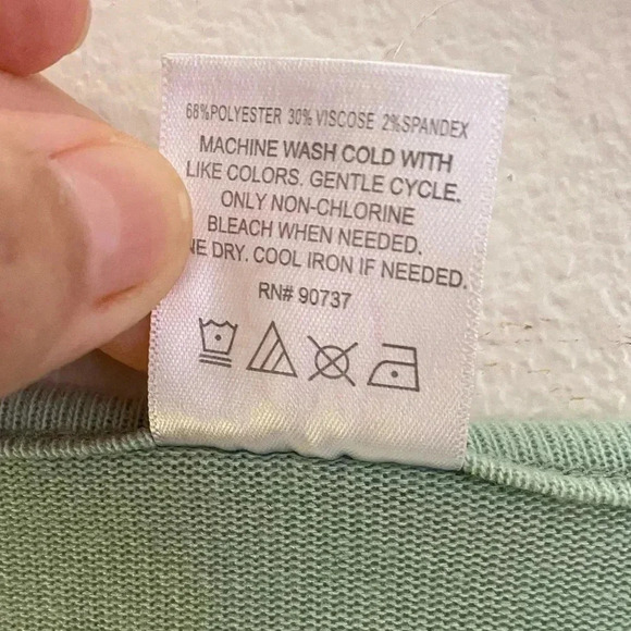 🆕Love At First Sing Plus Size Graphic Tank🆕 - Picture 8 of 8